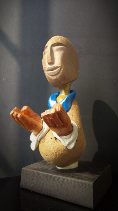 修道人 조형물, 11.8x7.1 in