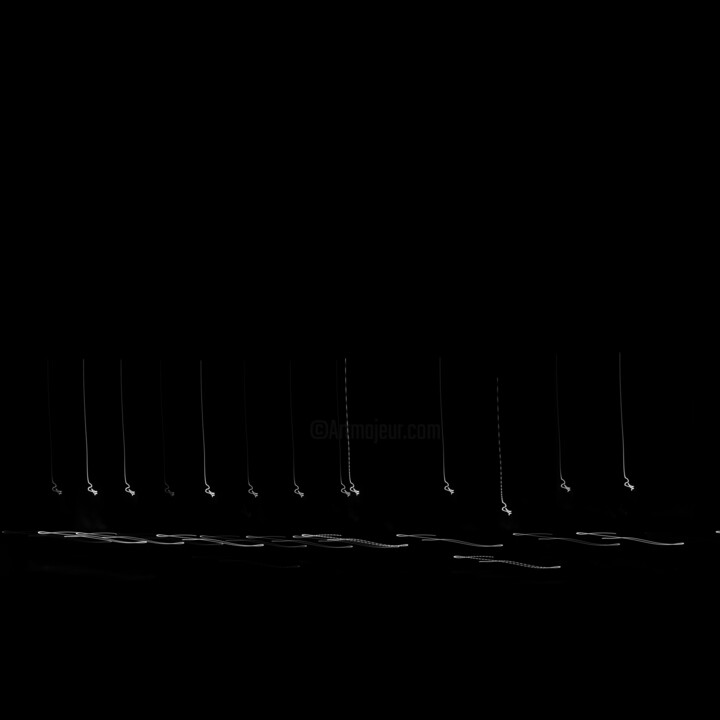 Dancing Light 3/4 摄影, 18.4x18.4 in