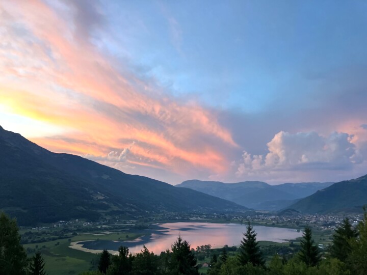 Photography titled "Mountain Lake in Mo…" by Ellen R, Original Artwork, Digital Photography