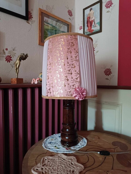 lampada rosa Design, 22.8x13.4 in