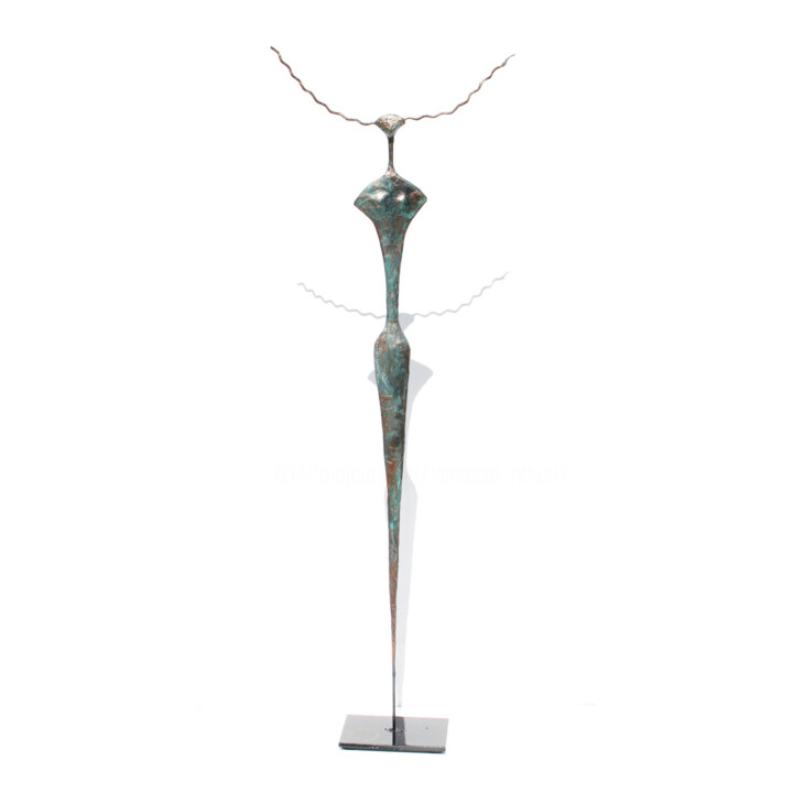 Déesse Bélier, sculpture cornue longiligne Sculptuur, 35,8x12,6 in