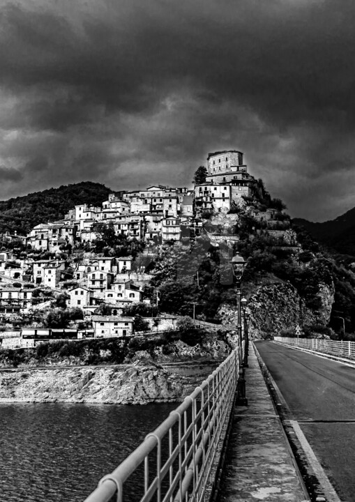 Castel di Tora BN 摄影