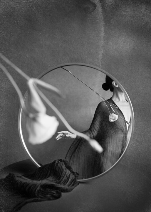 Fotografie getiteld "Rendering Light thr…" door Xidong Luo, Origineel Kunstwerk, Digitale fotografie