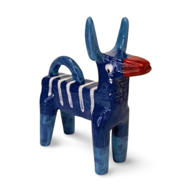 Ultramarine Goat 雕塑, 7.1x6.3 in
