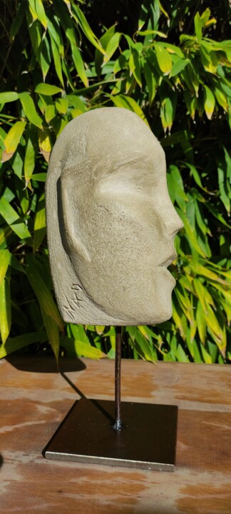 Aday Scultura, 11x3,9 in