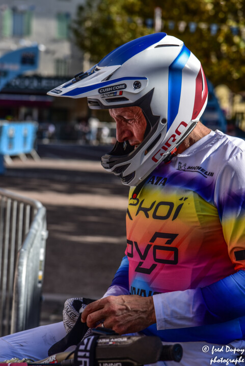 Photographie intitulée "roc enduro,, karim…" par Frederic Dupuy, Œuvre d'art originale, Photographie numérique