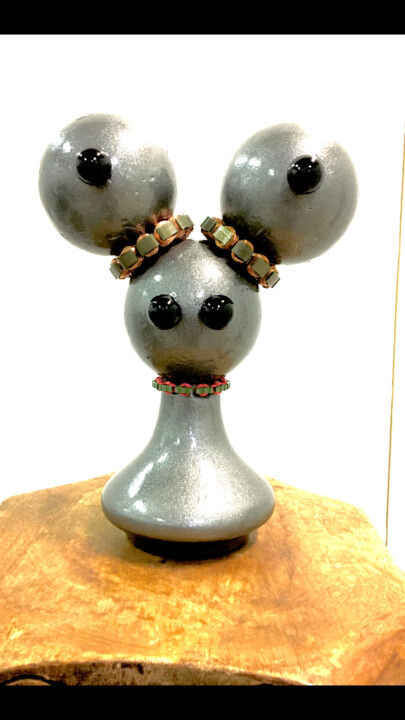 MISTINGUETTE 雕塑, 8.3x6.3 in