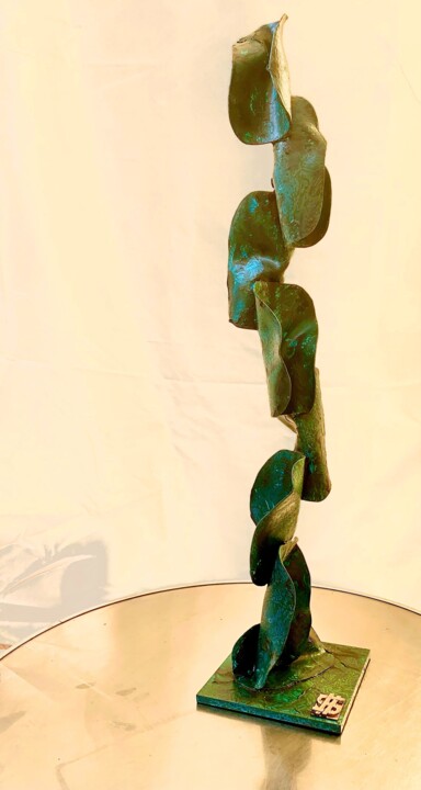 Sculpture intitulée "Fragile" par Hellmut Stauffer, Œuvre d'art originale, Plastique