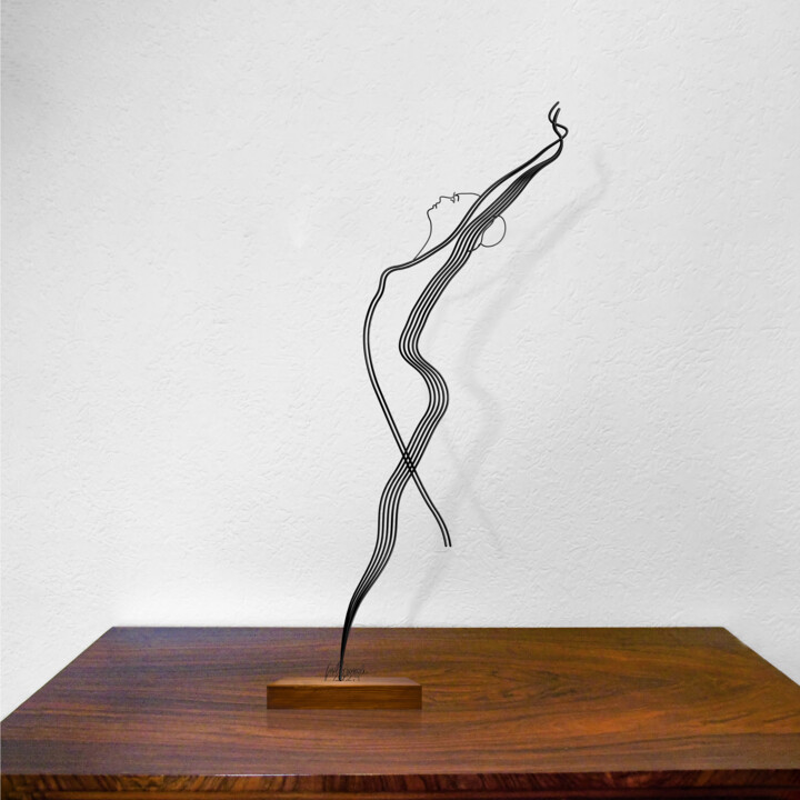 5 Fili per la Danza 雕塑, 29.5x12.6 in