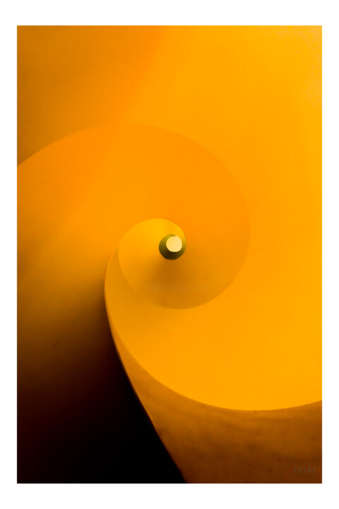 Photography titled "THE YELLOW WAVE" by 23h35 Photographie, Original Artwork, Digital Photography