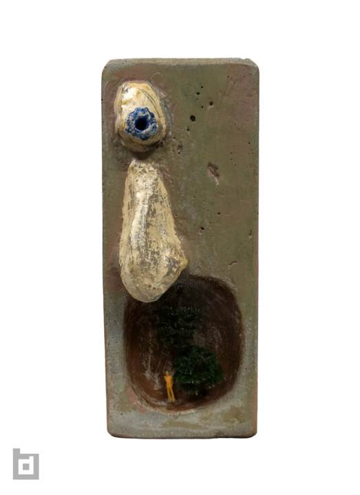 ULAN BRUTALIST FACE 雕塑, 8.7x3.5 in