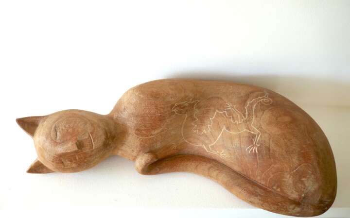 The cat of the dragon 雕塑, 5.1x20.1 in