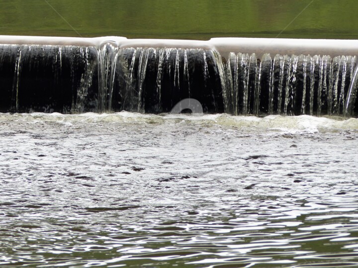 Photography titled "Cascade" by Laurent Chabrillat, Original Artwork, Non Manipulated Photography Mounted on Plexiglass