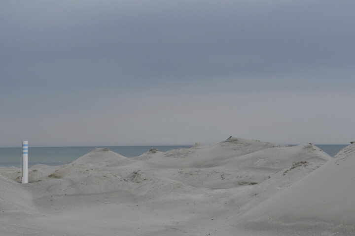 Photographie intitulée "Dune de sable" par Romain, Œuvre d'art originale, Photographie numérique