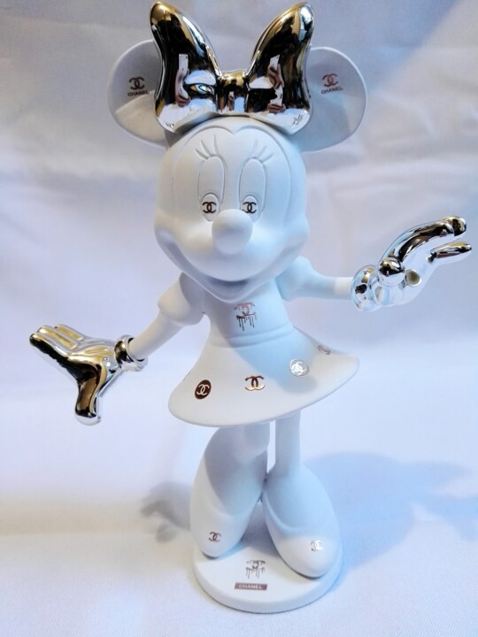 Minnie Chanel, resine format 20/16 vm 雕塑, 7.9x6.3 in