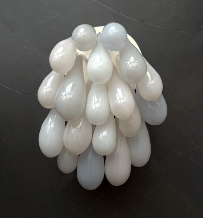 Anti-fragility / white 雕塑, 12.6x9.1 in