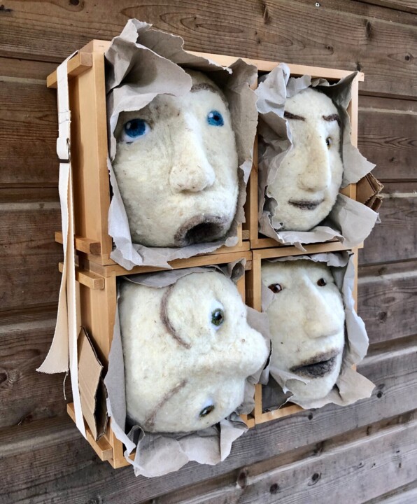 Côté de l'œuvre