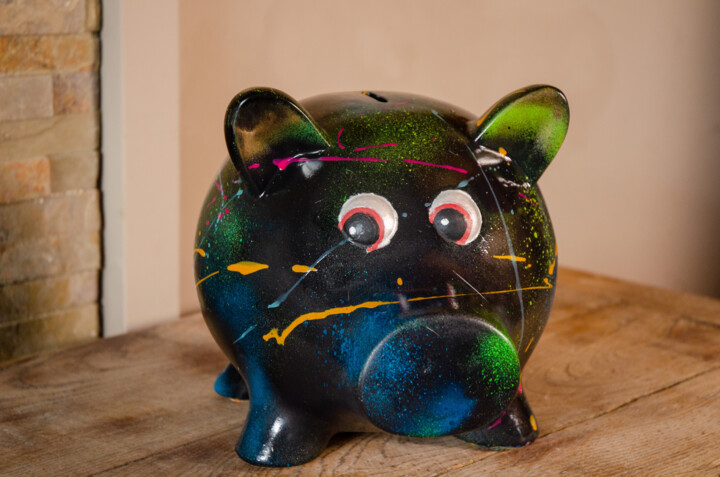 Sculpture titled "“Shadow Pig : Le Ca…" by Laura Onesta, Original Artwork, Acrylic