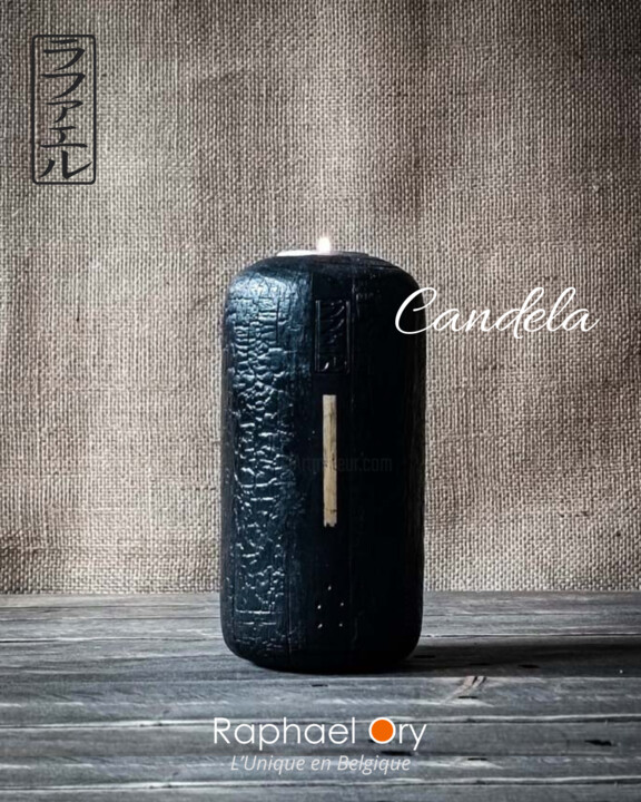 Candela - Bougeoir en bois tourné et brûlé 雕塑, 6.7x3.4 in