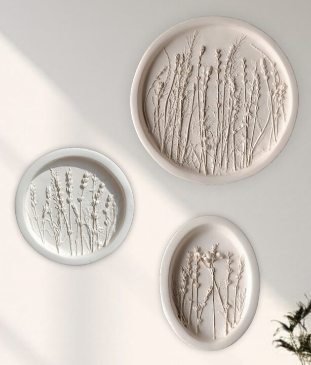 "Lavender" Series – Textured Round Panels/Wall sculpture Heykel, 10,4x10,4 in