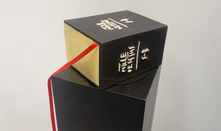 MILLE DESSINS - SB Sculpture, 52x9.5 in