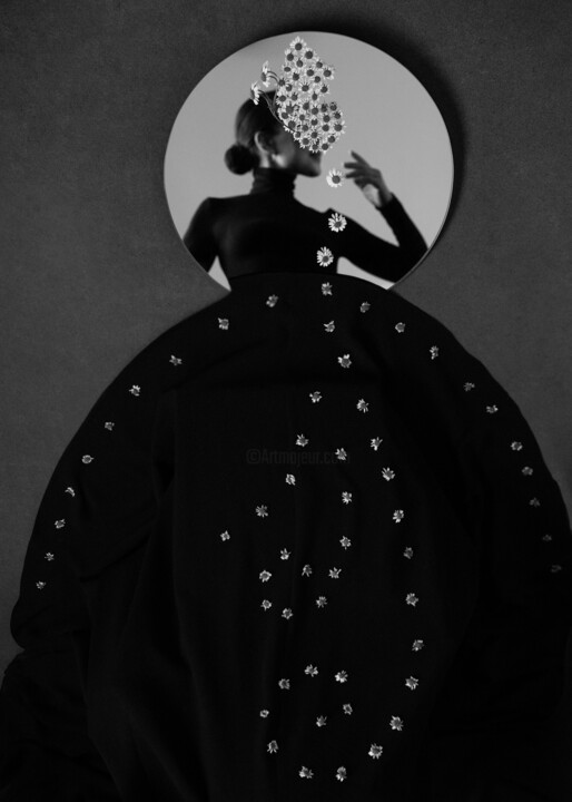 The Beauty of Becoming 摄影, 27.6x19.7 in