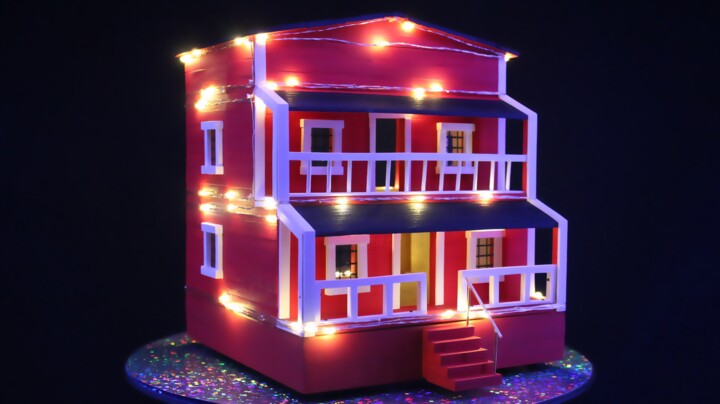 Red house 雕塑