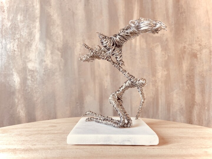Le cri d'acier 雕塑, 5.9x4.3 in
