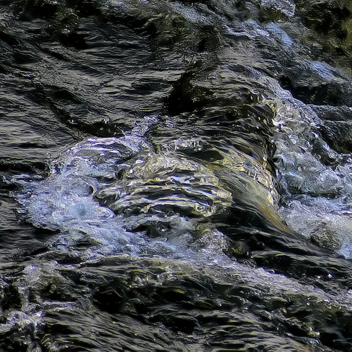 Photographie intitulée "Wavy Water 1" par Dave English, Œuvre d'art originale, Photographie numérique