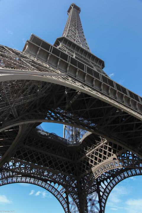 Photographie intitulée "Tour Eiffel - Cadra…" par Charles Guy, Œuvre d'art originale, Photographie non manipulée