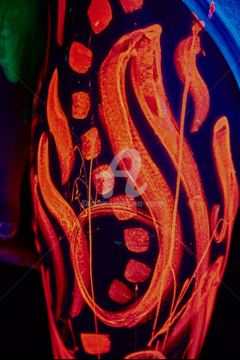 Digital Arts titled "Fluorescent Flow" by Luana Venson, Original Artwork, Acrylic