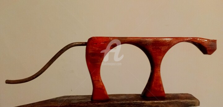 Sculpture titled "Felino vermelho" by José Claudinei Da Cruz, Original Artwork, Wood
