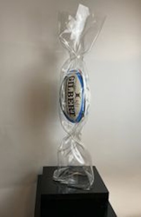 Wrapping Bonbon Ballon de Rugby Sculpture, 36.2x7.9 in