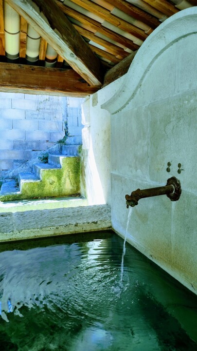 The old village washhouse 摄影, 16.5x9.3 in