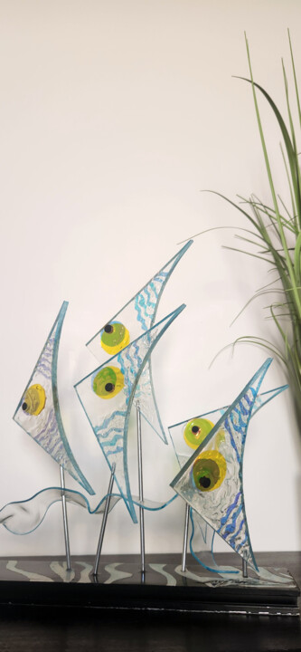 Sculpture intitulée "Quatre poissons et…" par Guy Terrier, Œuvre d'art originale, Résine