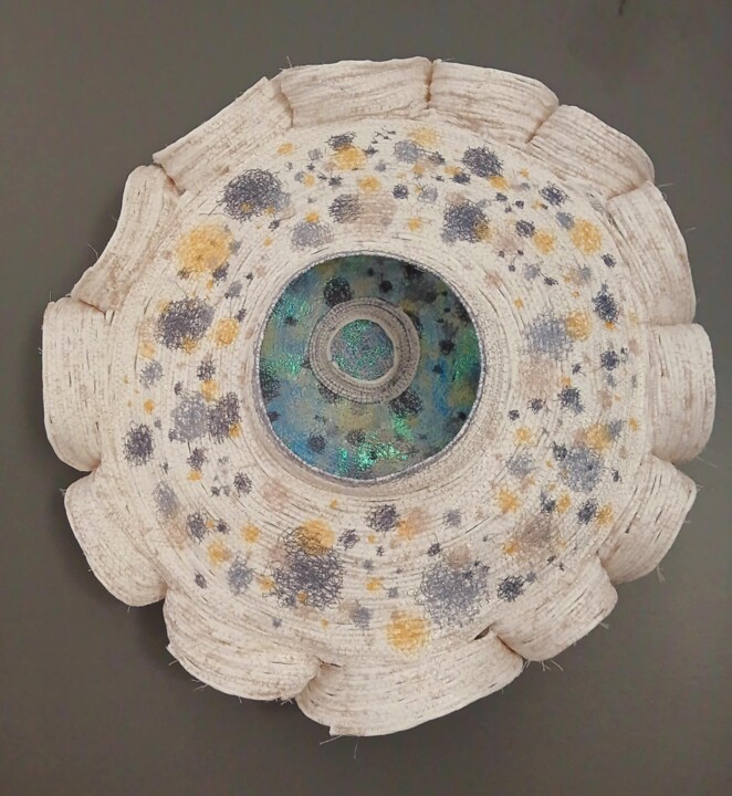 Arte têxtil intitulada "La Luna (The Moon)" por Richard Harding, Obras de arte originais, Fibra têxtil