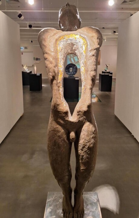 Adam 2.0 Between the body and civilization 雕塑, 84.7x21.3 in