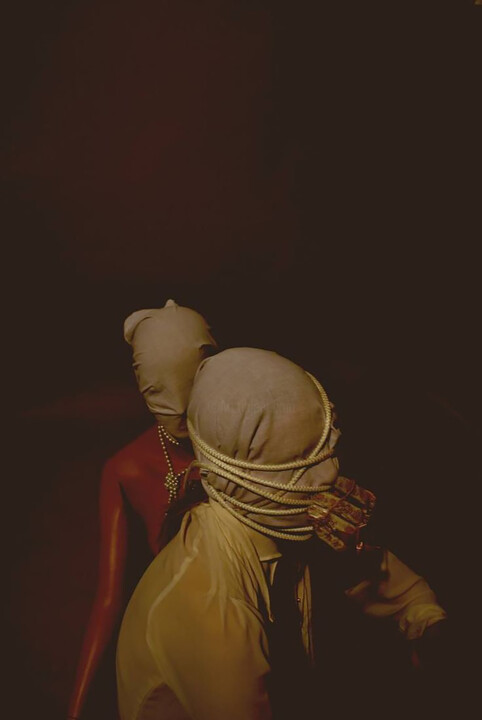 Photographie intitulée "a87+ / Figures coll…" par Leni Smoragdova, Œuvre d'art originale, Photographie argentique Monté sur…