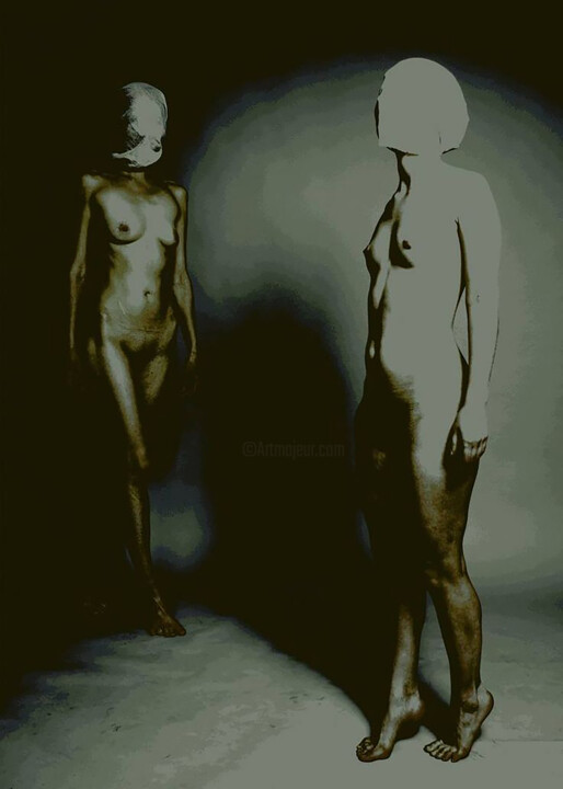 Photographie intitulée "a77+ / Figures coll…" par Leni Smoragdova, Œuvre d'art originale, Photographie argentique Monté sur…