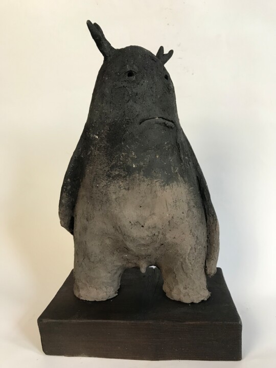 Cinerino guardiano stanco 雕塑, 13x7.9 in