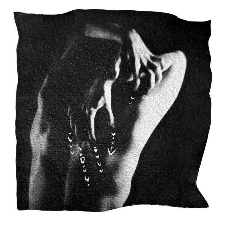Self-destruction, male back, Polaroid b&w photograph 摄影