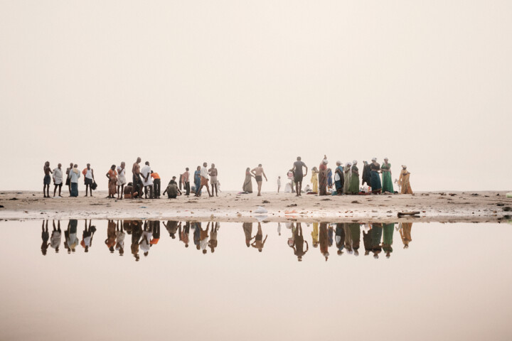 Printmaking titled "GANGA MA, VARANASI" by Giulio Di Sturco, Original Artwork, Digital Print