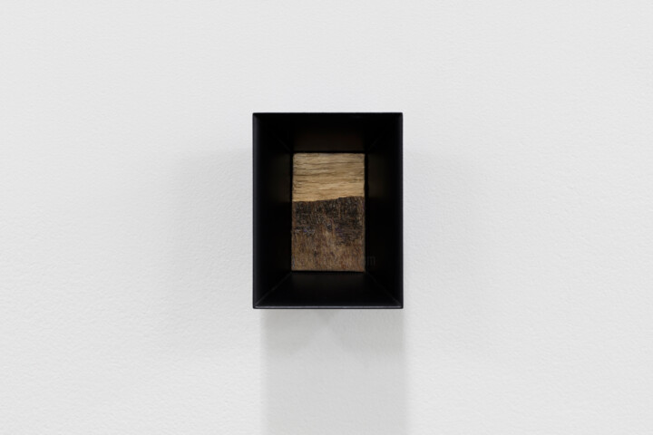 Sculpture titled "Redressement n°9" by Marc Couturier, Original Artwork, Wood