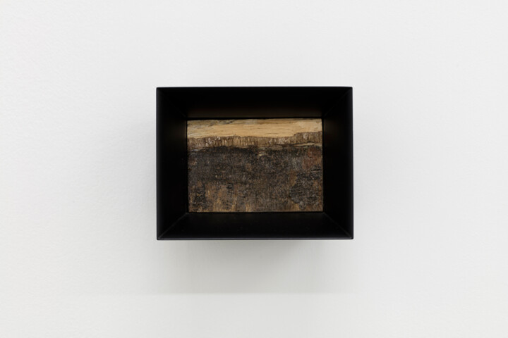 Sculpture titled "Redressement n°11" by Marc Couturier, Original Artwork, Wood