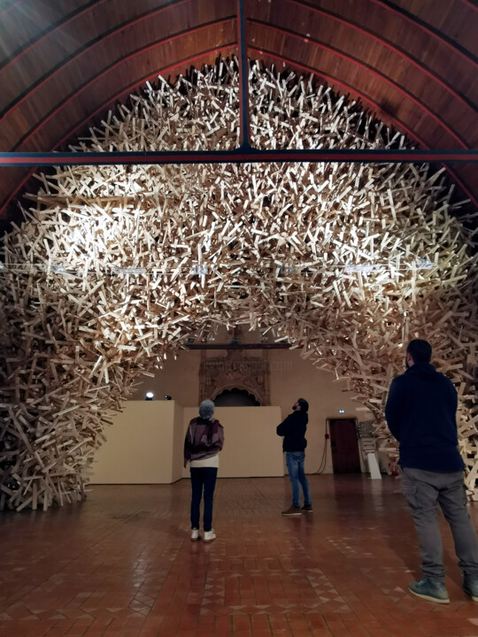Sculpture titled "Entre" by Simon Augade, Original Artwork, Wood