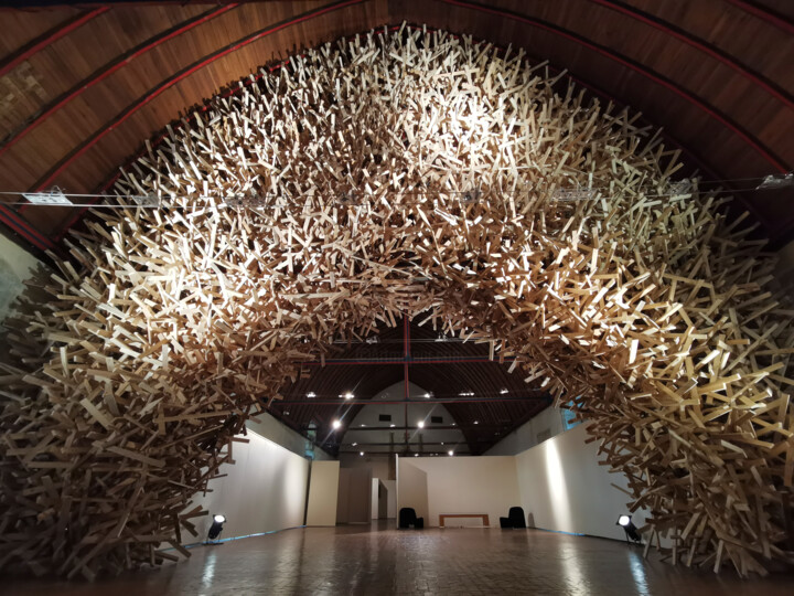Sculpture intitulée "Entre" par Simon Augade, Œuvre d'art originale, Bois