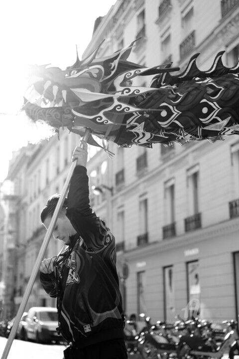 Photography titled "Année du dragon" by Vincent Koebel, Original Artwork, Paper