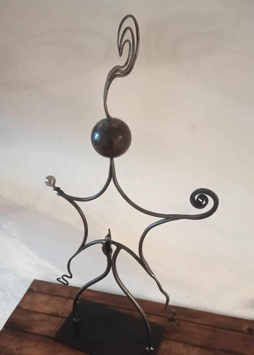 La femme étoile Heykel, 28,7x14,6 in