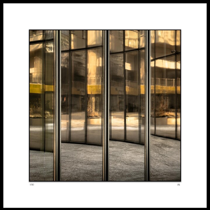 Photographie intitulée "Exmachina2-4-30X30…" par Pascal Sentenac, Œuvre d'art originale, Papier