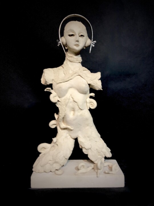 N°1656 La fille aux écouteurs Scultura, 21,7x11,8 in